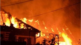 Tragedie la Hîncești. Un bărbat a fost găsit mort într-o casă cuprinsă de flăcări